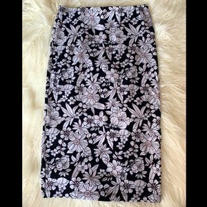 ✨ Midi Pencil Skirt
